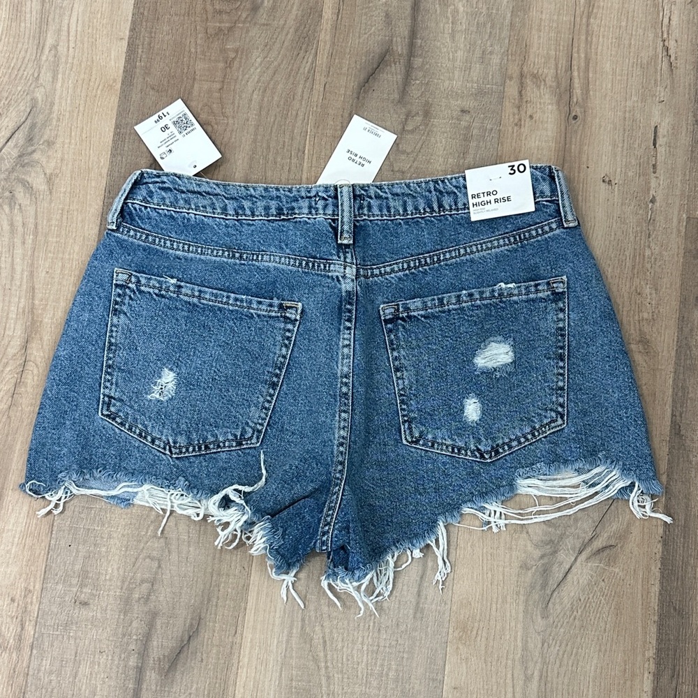 Distressed retro high rise forever 21 Denim Women Shorts size 30 - Picture 6 of 15
